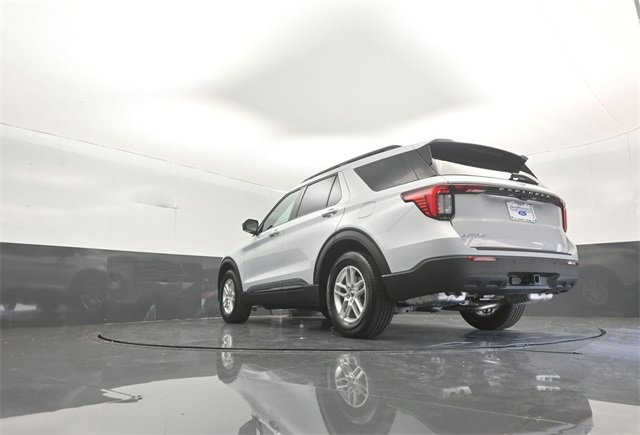 New 2026 Ford Explorer Active image 32