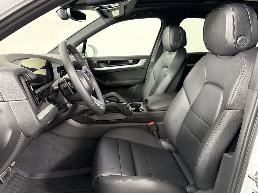 New 2026 Porsche Cayenne S image 5
