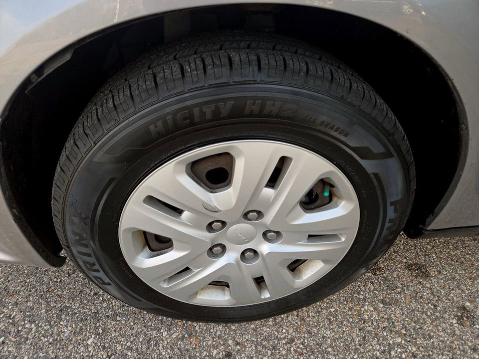 Used 2014 Dodge Grand Caravan American Value Package image 27