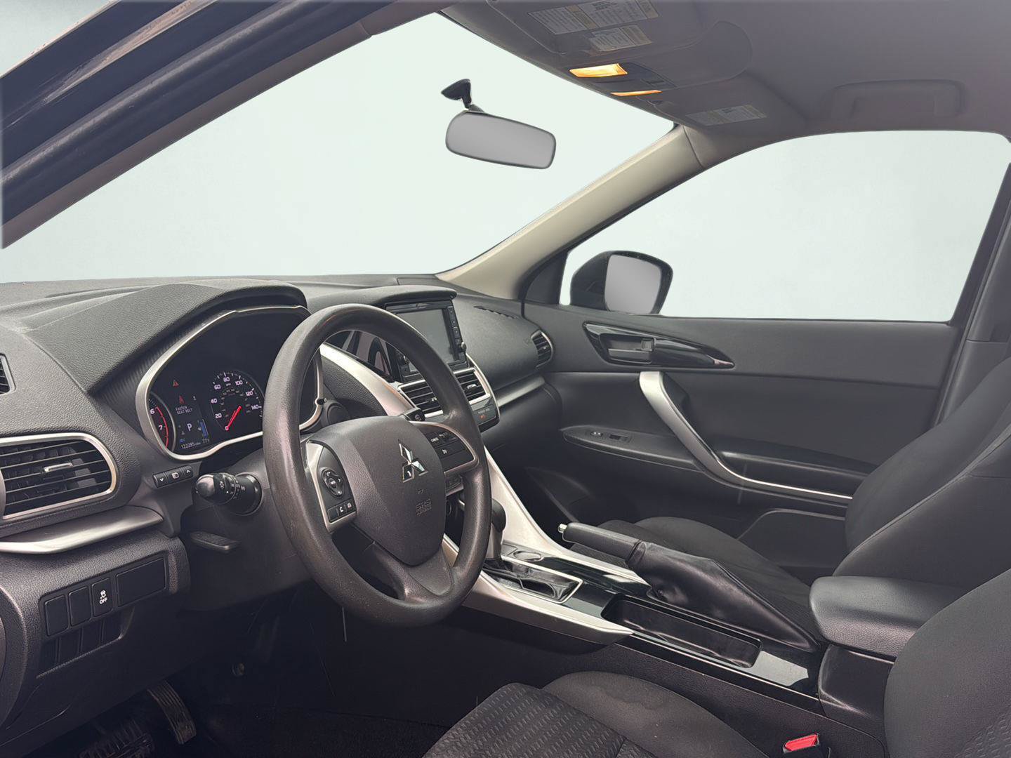 Used 2019 Mitsubishi Eclipse Cross ES FWD image 2