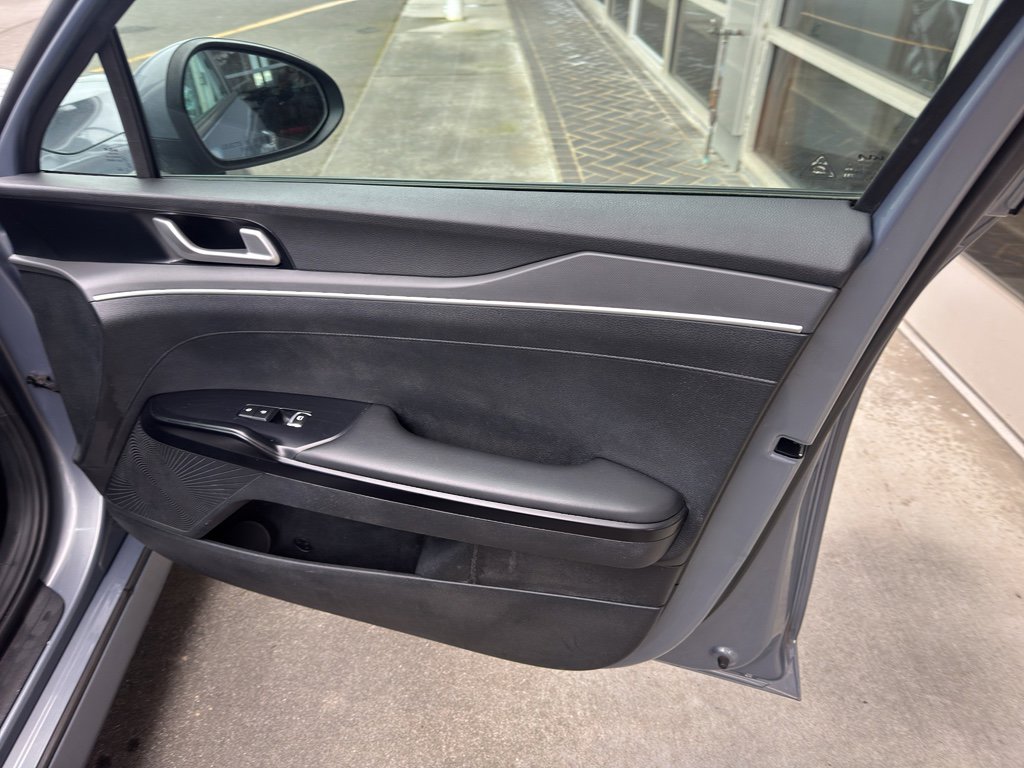 Used 2022 Kia K5 LXS image 19