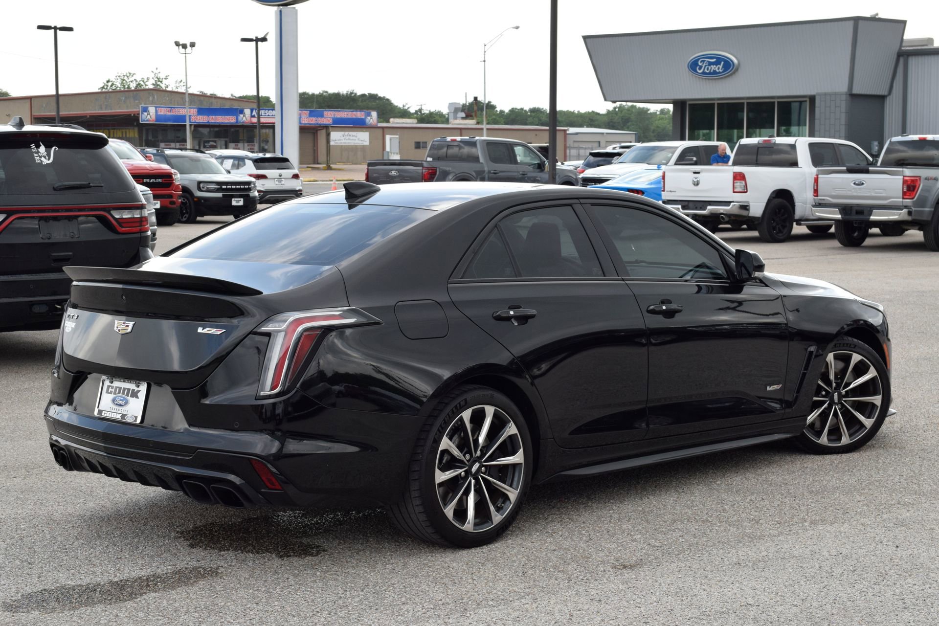 Used 2023 Cadillac CT4 V Blackwing w/ Driver Assist Package RWD image 6