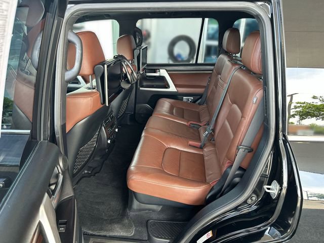 Used 2017 Toyota Land Cruiser AWD/4WD image 24