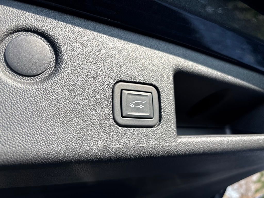 Used 2022 Chevrolet Equinox LT image 19