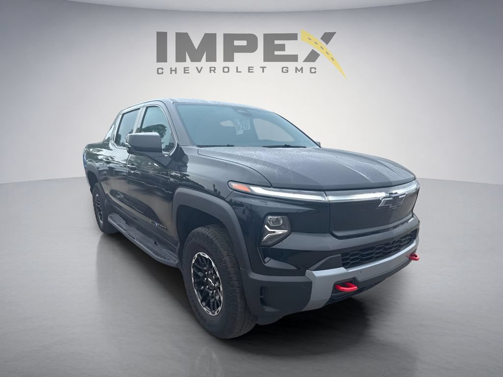 Used 2026 Chevrolet Silverado EV Trail Boss AWD/4WD image 5