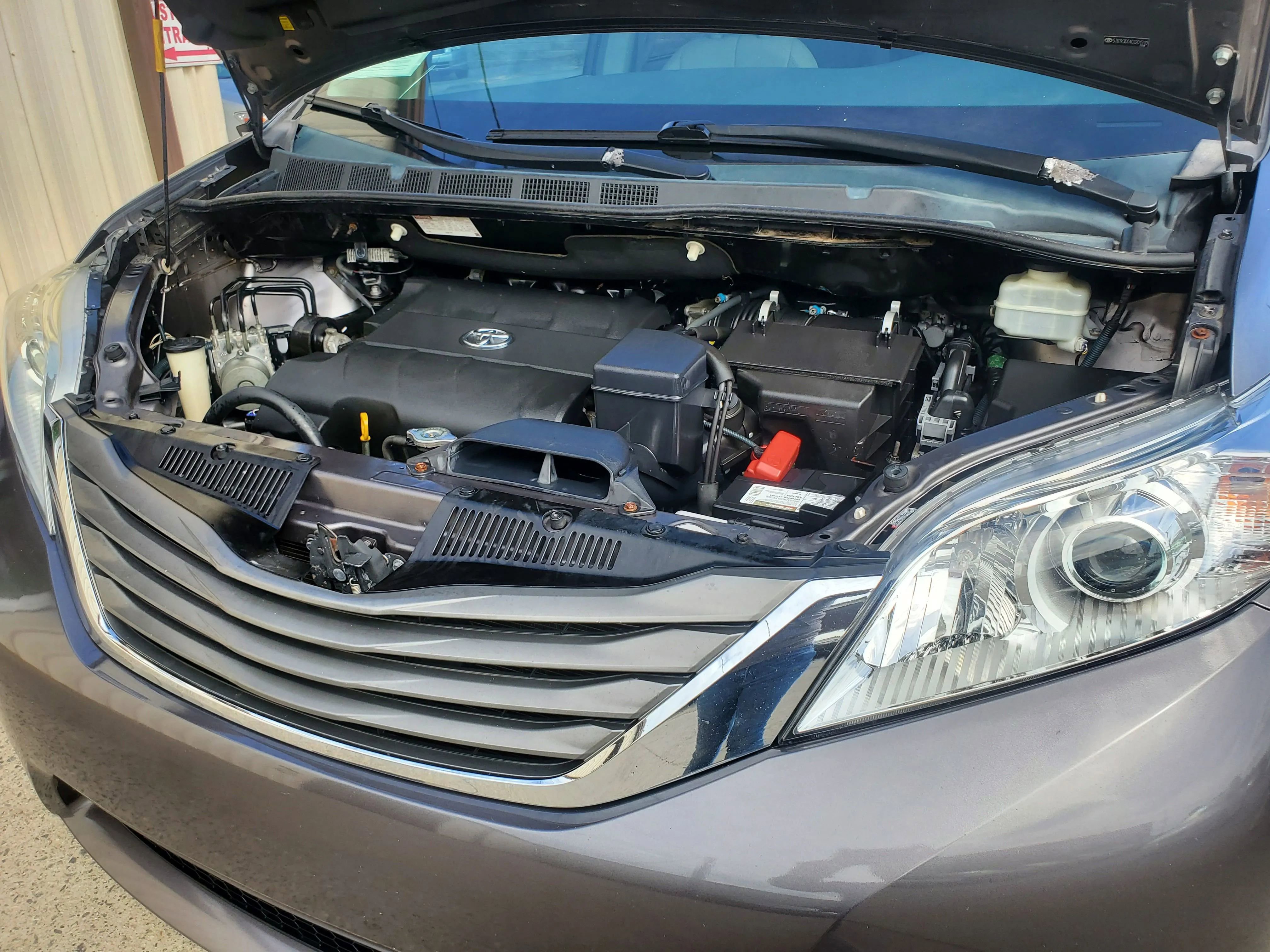 Used 2012 Toyota Sienna XLE w/ XLE Navigation Pkg FWD image 48