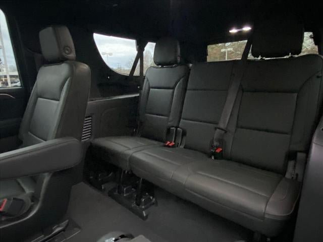 Used 2022 Chevrolet Suburban High Country AWD/4WD image 28