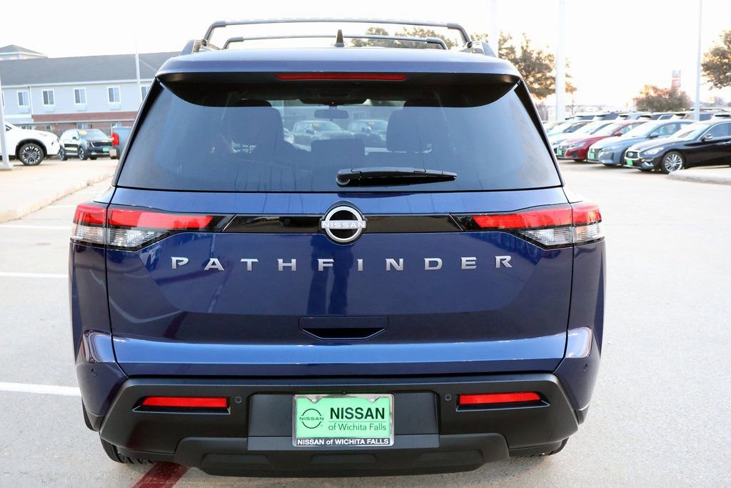 New 2026 Nissan Pathfinder SV image 7