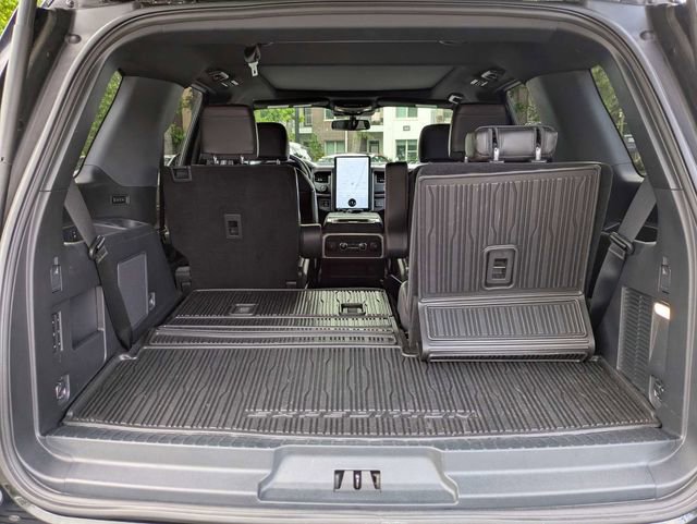 Used 2023 Ford Expedition Limited AWD/4WD image 13