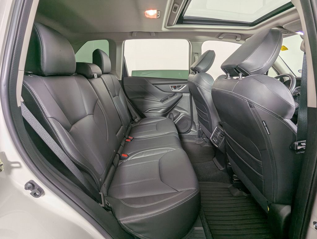 Used 2020 Subaru Forester Limited image 33