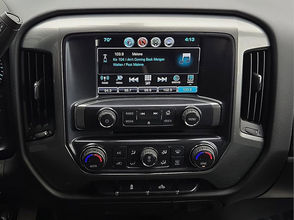Used 2018 Chevrolet Silverado 1500 LT w/ All Star Edition AWD/4WD image 10