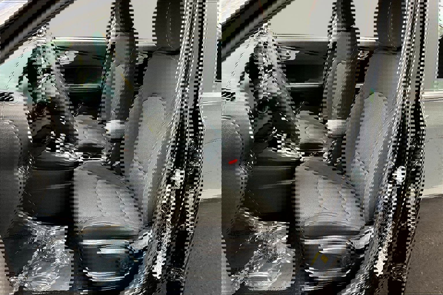 Certified 2023 Kia Forte LXS w/ LXS Technology Package image 21