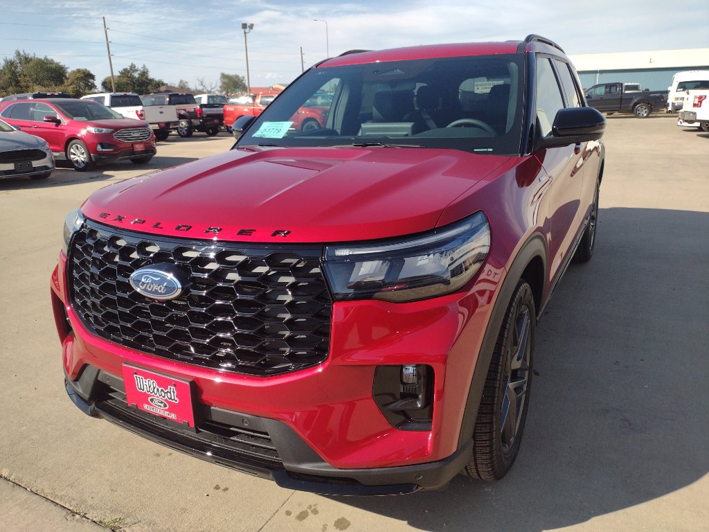 New 2025 Ford Explorer ST-Line image 2