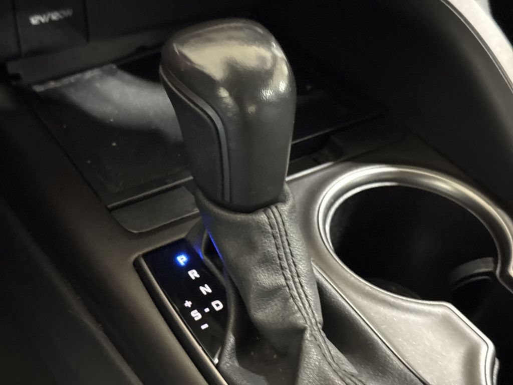 Used 2024 Toyota Camry SE FWD image 17