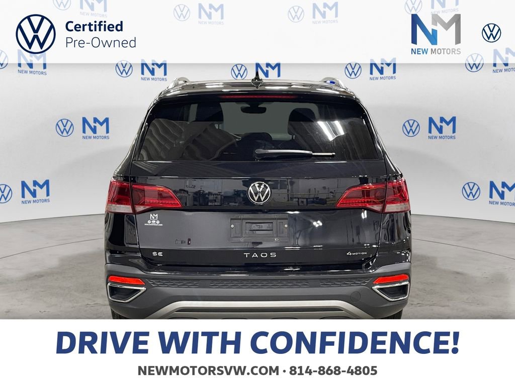 Used 2023 Volkswagen Taos SE w/ Panoramic Sunroof Package image 4