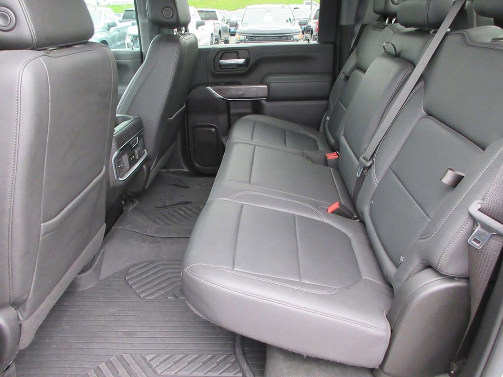 Used 2023 Chevrolet Silverado 3500 LTZ AWD/4WD image 19
