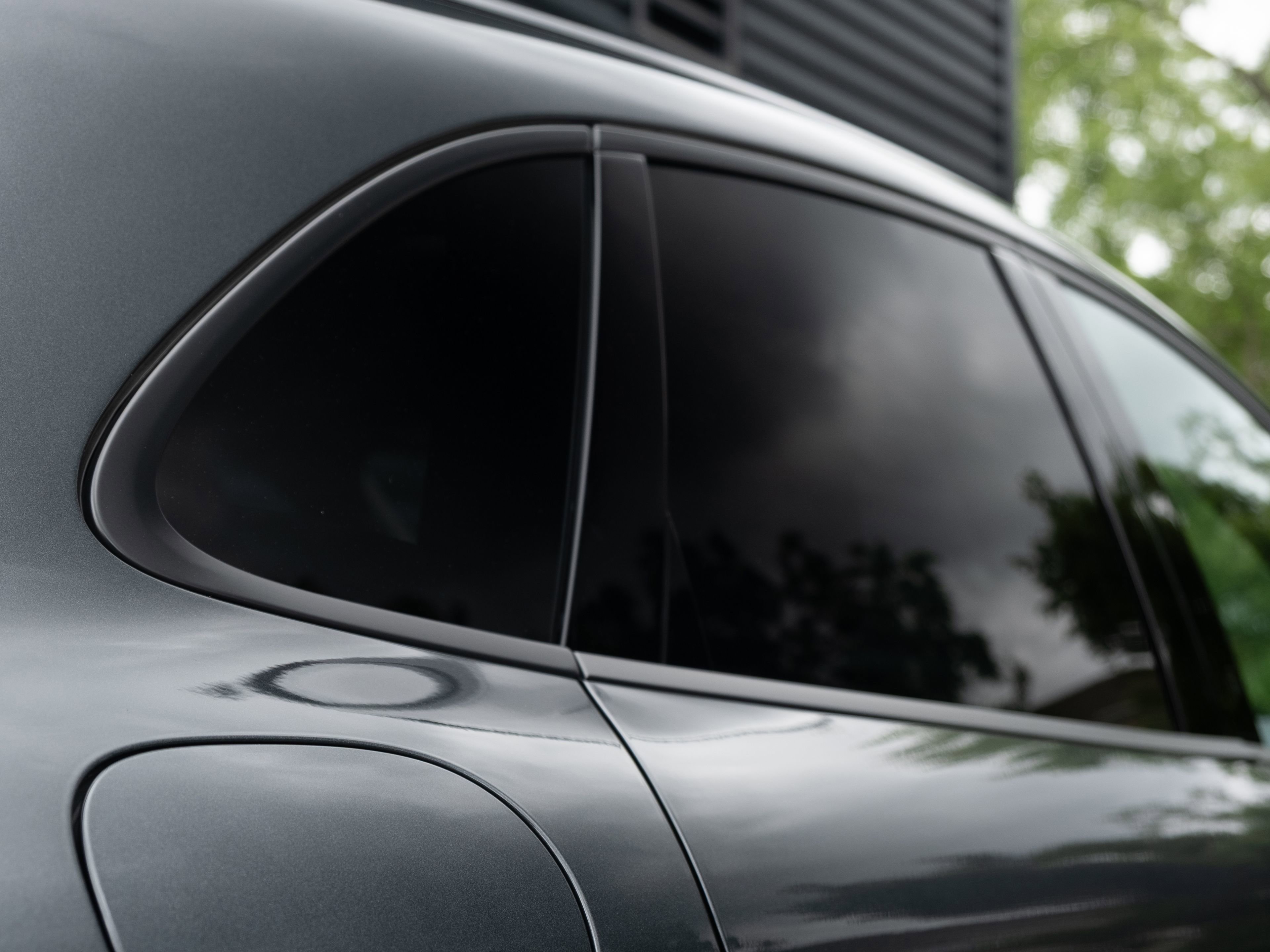 Certified 2023 Porsche Macan AWD/4WD image 19