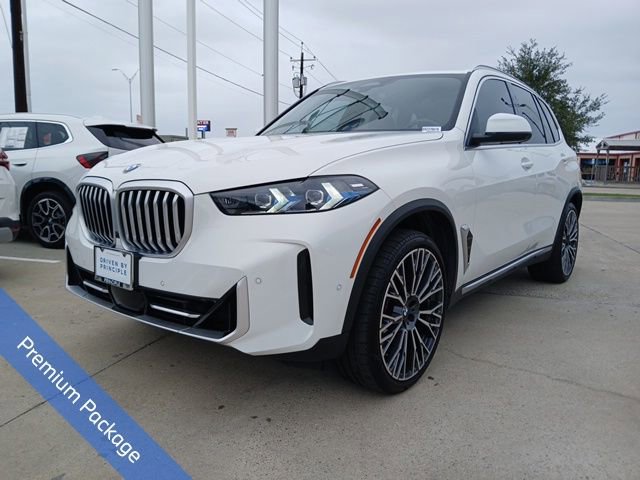 Used 2025 BMW X5 sDrive40i w/ Premium Package image 3