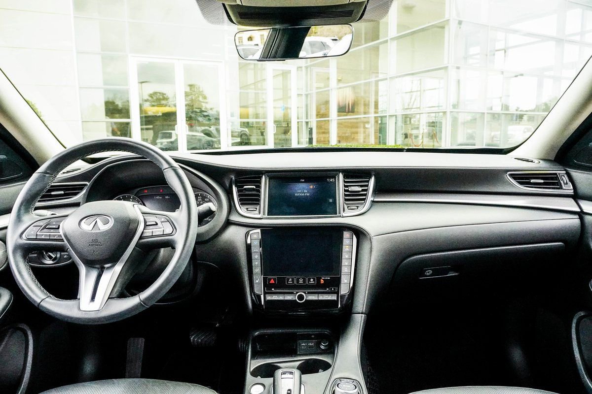 Used 2023 INFINITI QX50 Luxe w/ Cargo Package image 5