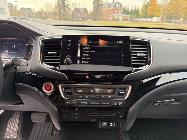 Used 2020 Honda Pilot Touring image 18