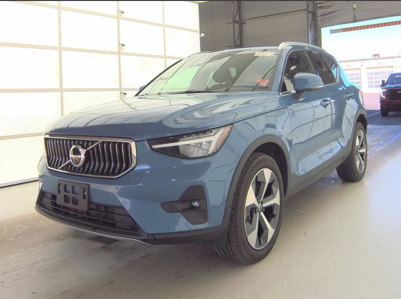 Used 2024 Volvo XC40 B5 Plus w/ Climate Package AWD/4WD image 19
