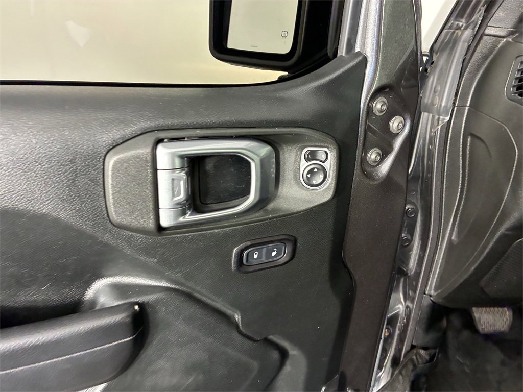 Used 2018 Jeep Wrangler Unlimited Sport S image 18
