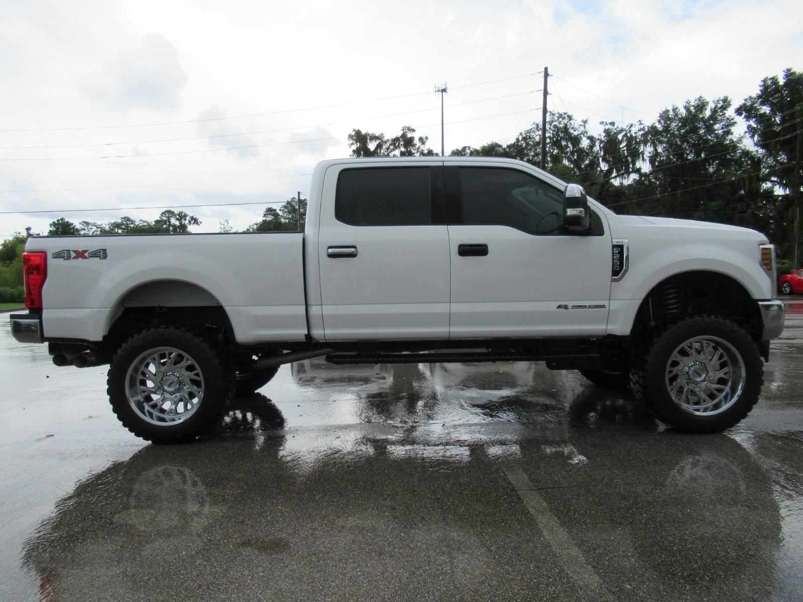 Used 2019 Ford F250 XLT AWD/4WD image 2