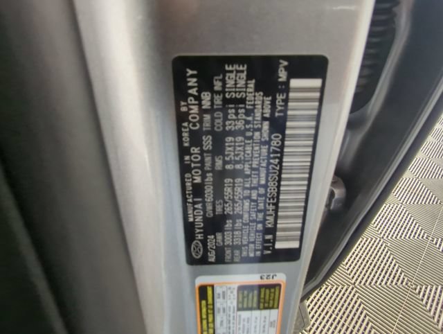 Used 2025 Genesis GV80 2.5T Standard AWD/4WD image 45