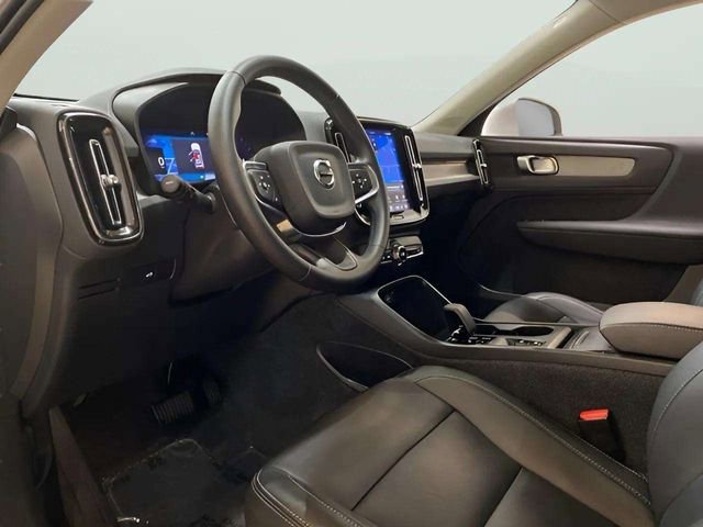 Used 2025 Volvo XC40 B5 Core AWD/4WD image 62