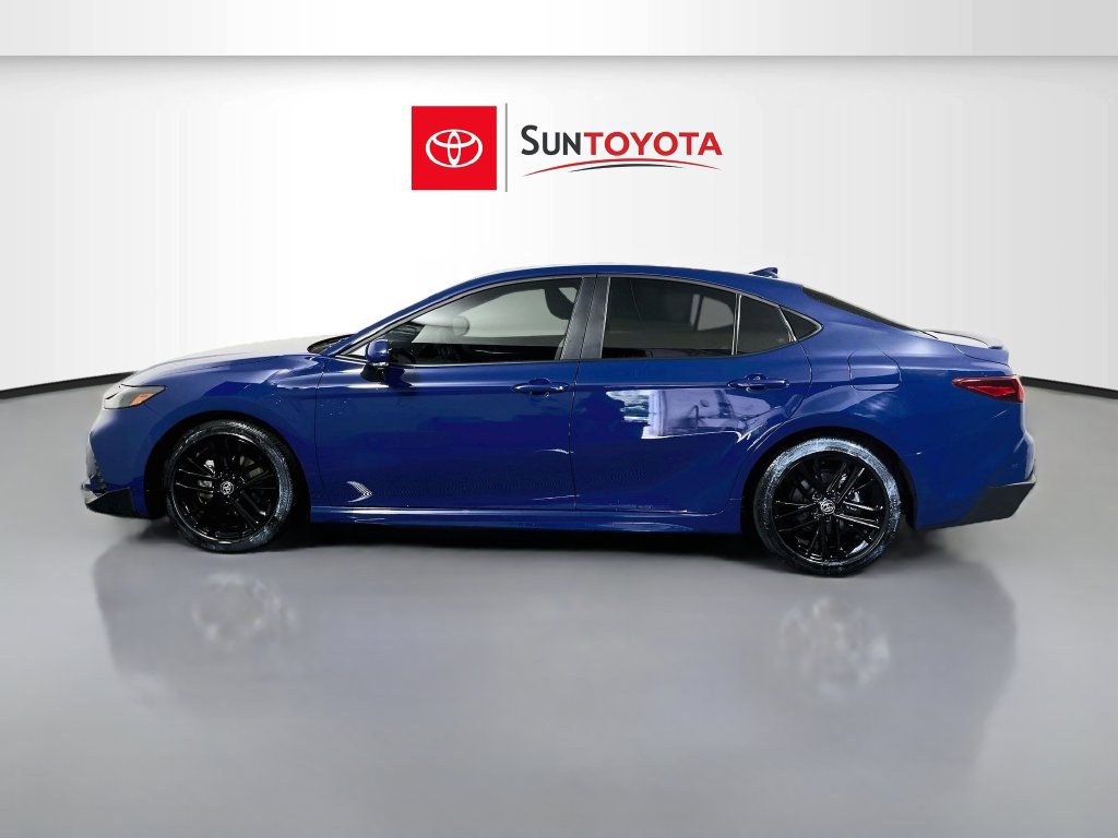 Used 2025 Toyota Camry SE FWD image 6