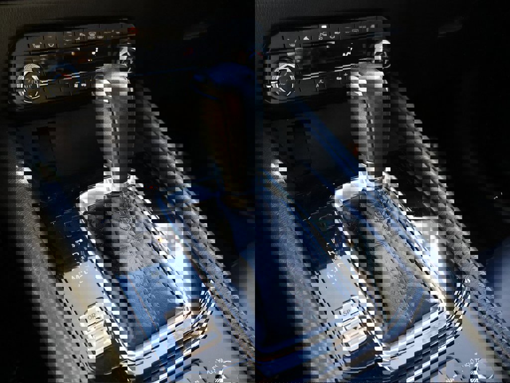 Used 2020 MAZDA CX-5 Touring image 39