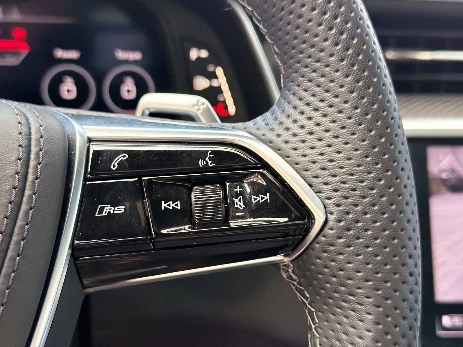 Used 2025 Audi RS 7 Performance image 50