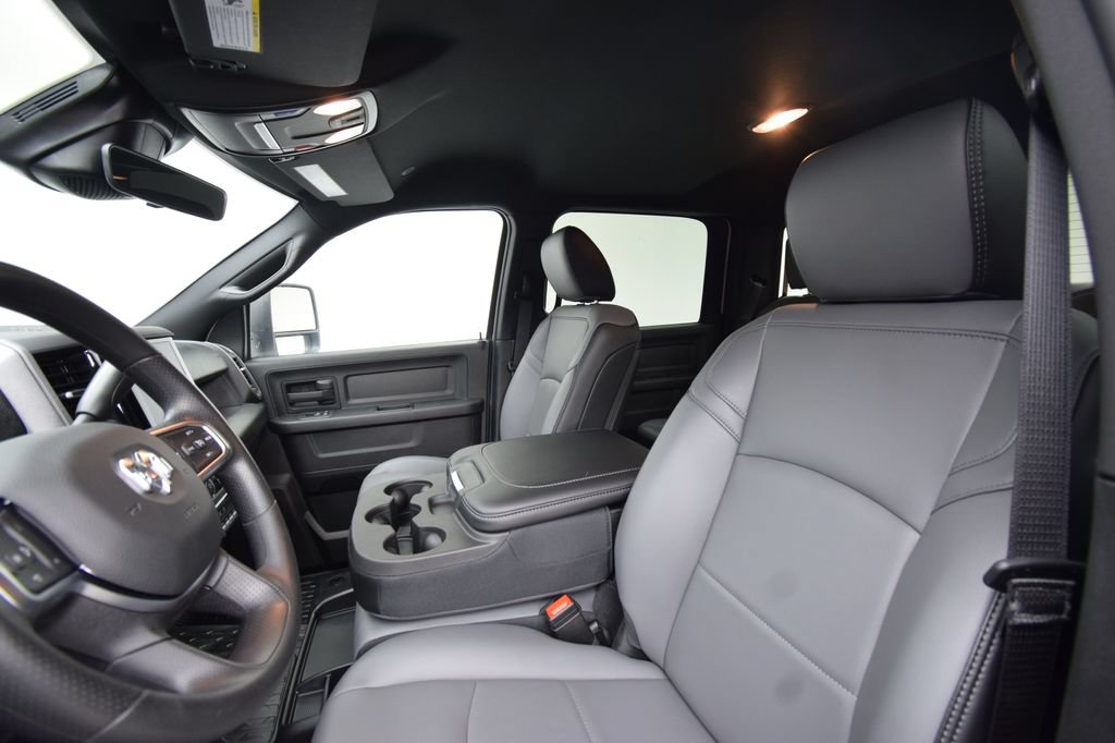 New 2026 RAM 5500 Tradesman w/ Chrome Appearance Group AWD/4WD image 13