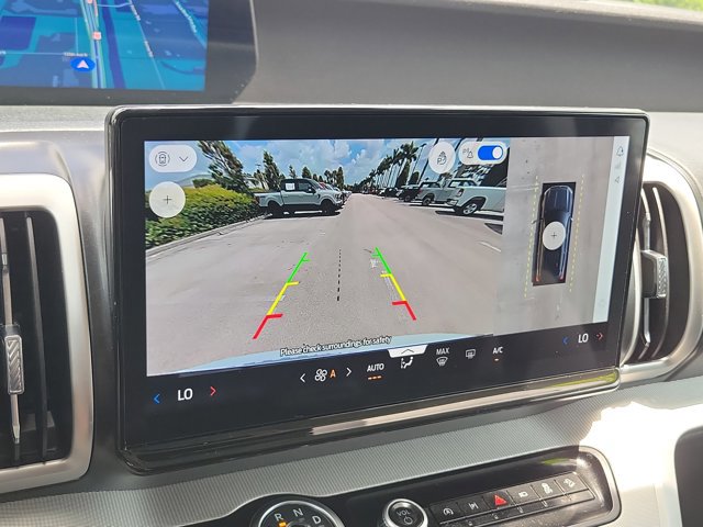 Certified 2025 Ford Expedition Active AWD/4WD image 33