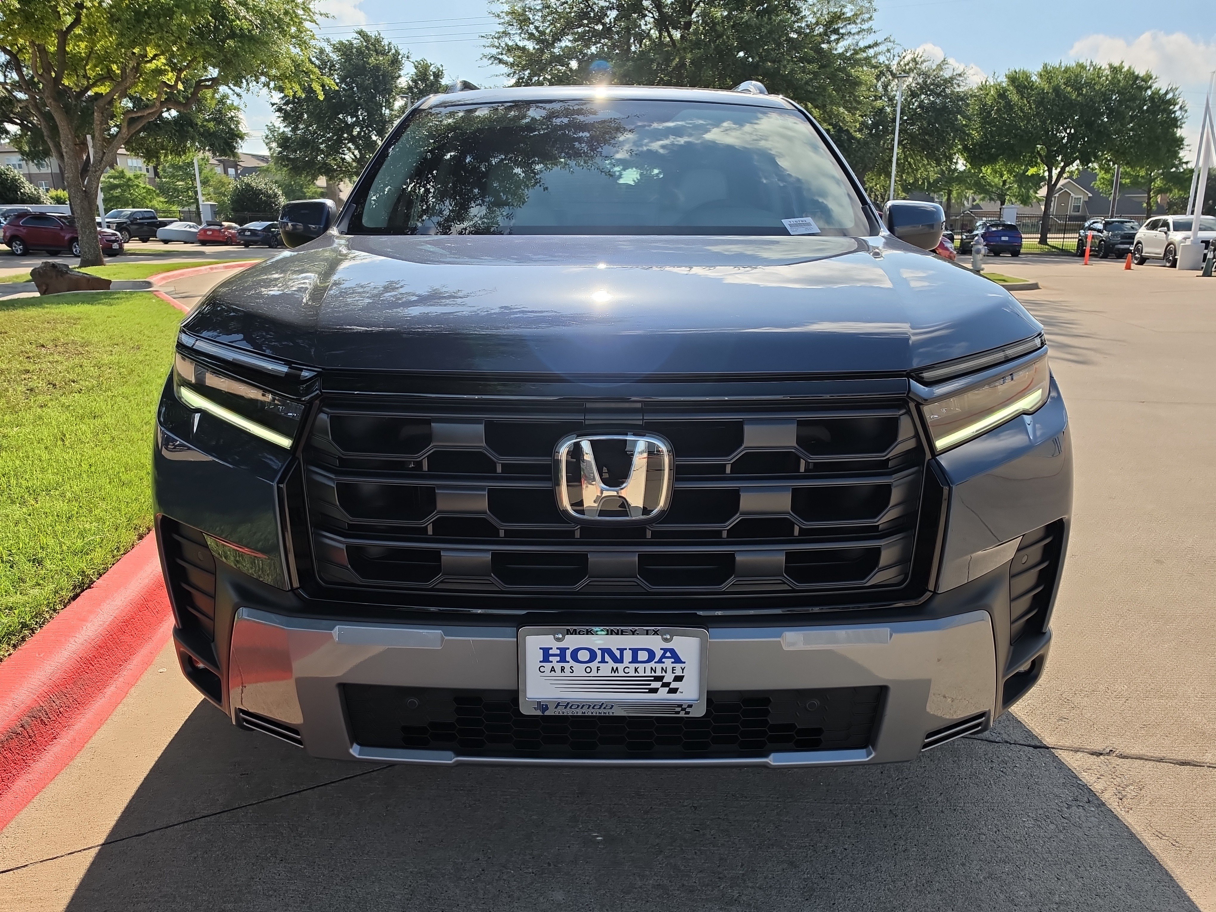 New 2026 Honda Pilot EX-L image 3