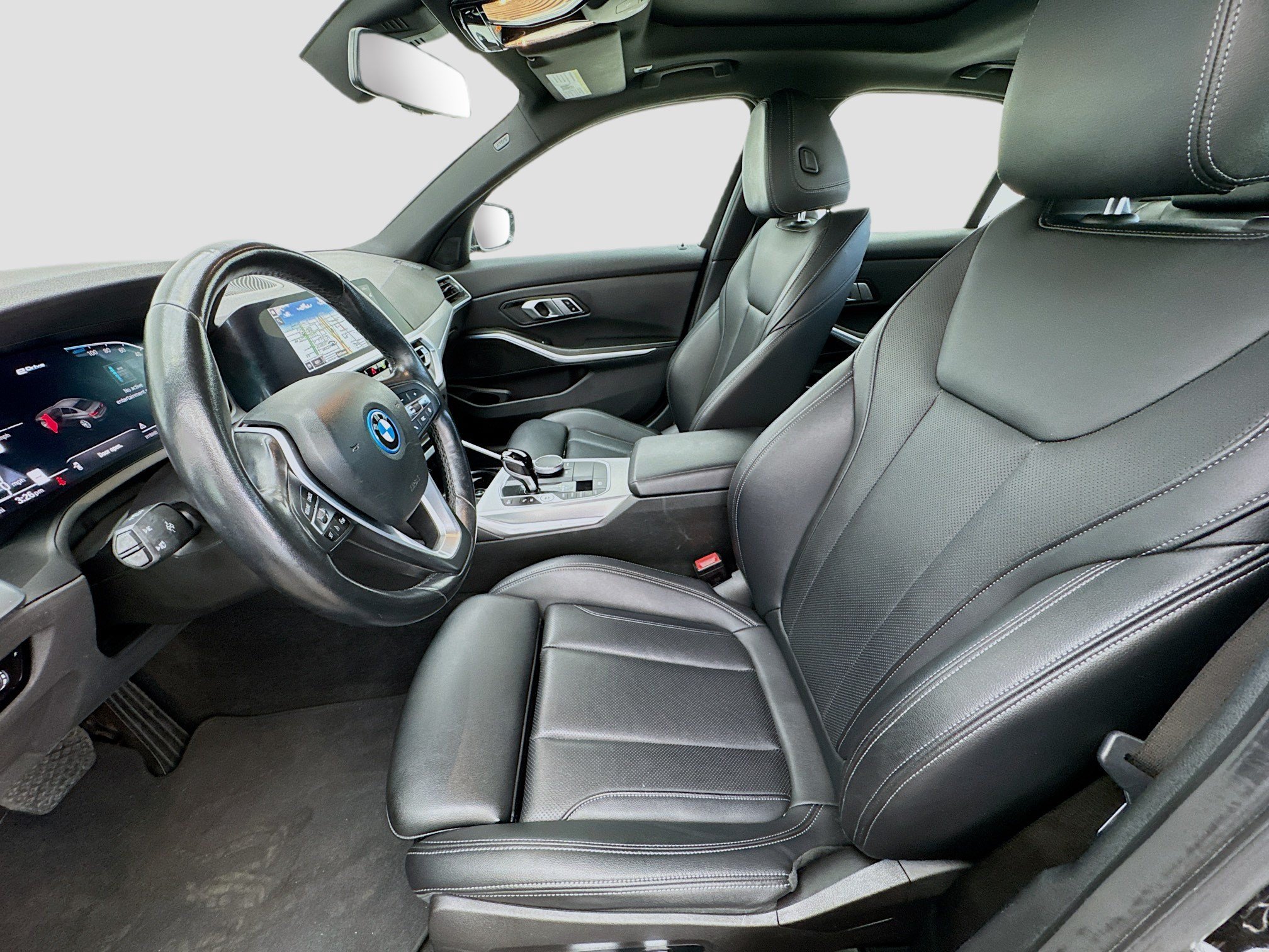 Used 2022 BMW 330e RWD image 13