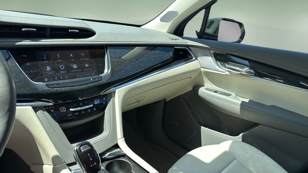 Certified 2023 Cadillac XT6 Premium Luxury w/ Technology Package AWD/4WD image 35