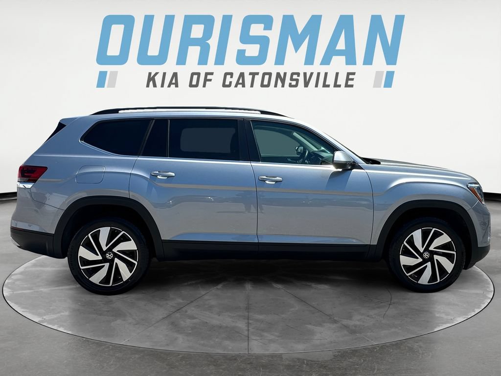 Used 2025 Volkswagen Atlas SE AWD/4WD image 7