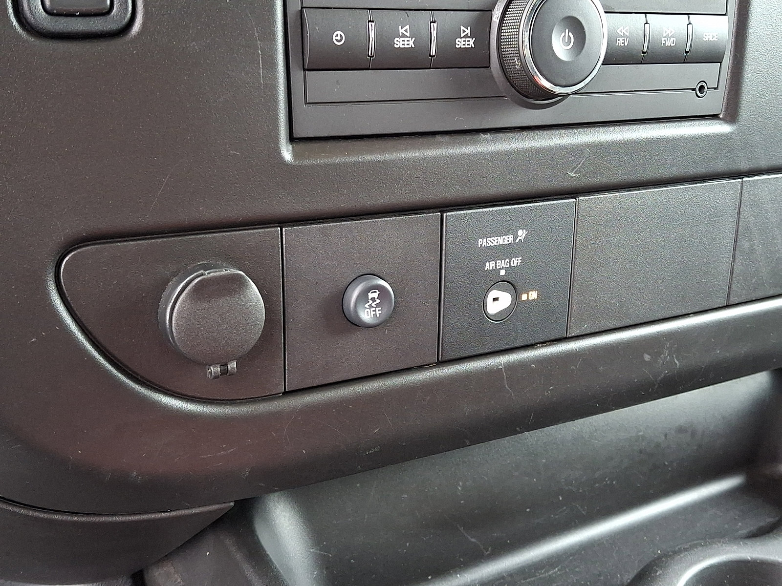 Certified 2024 Chevrolet Express 2500 w/ Driver Convenience Package image 22