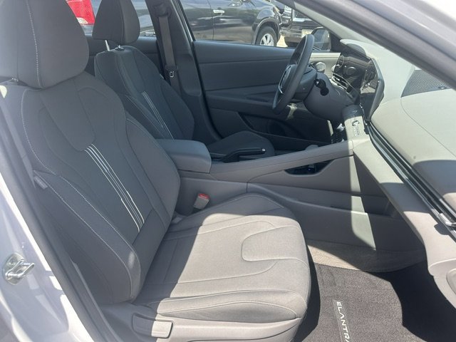 Used 2024 Hyundai Elantra SEL FWD image 15