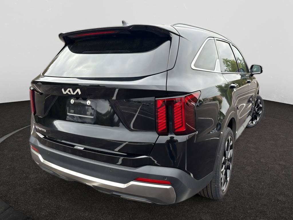 Used 2024 Kia Sorento SX FWD image 5