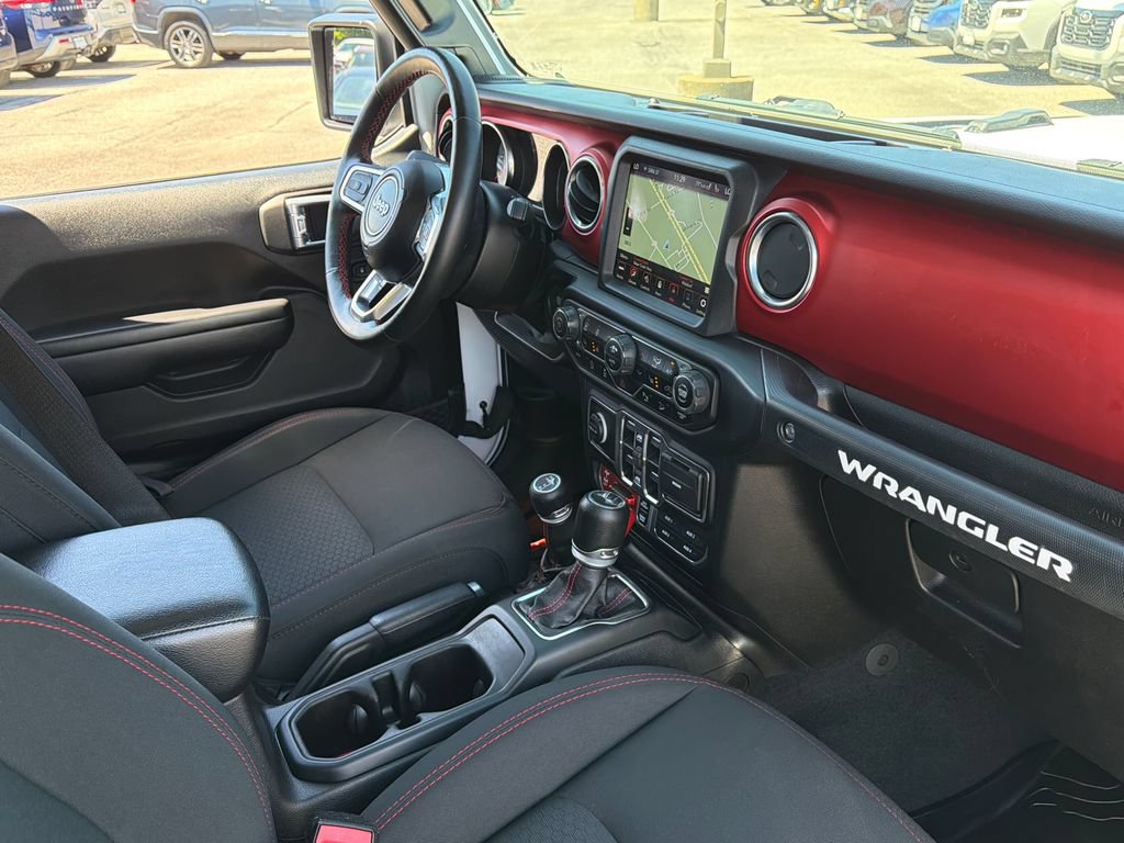 Used 2021 Jeep Wrangler Unlimited Rubicon AWD/4WD image 21