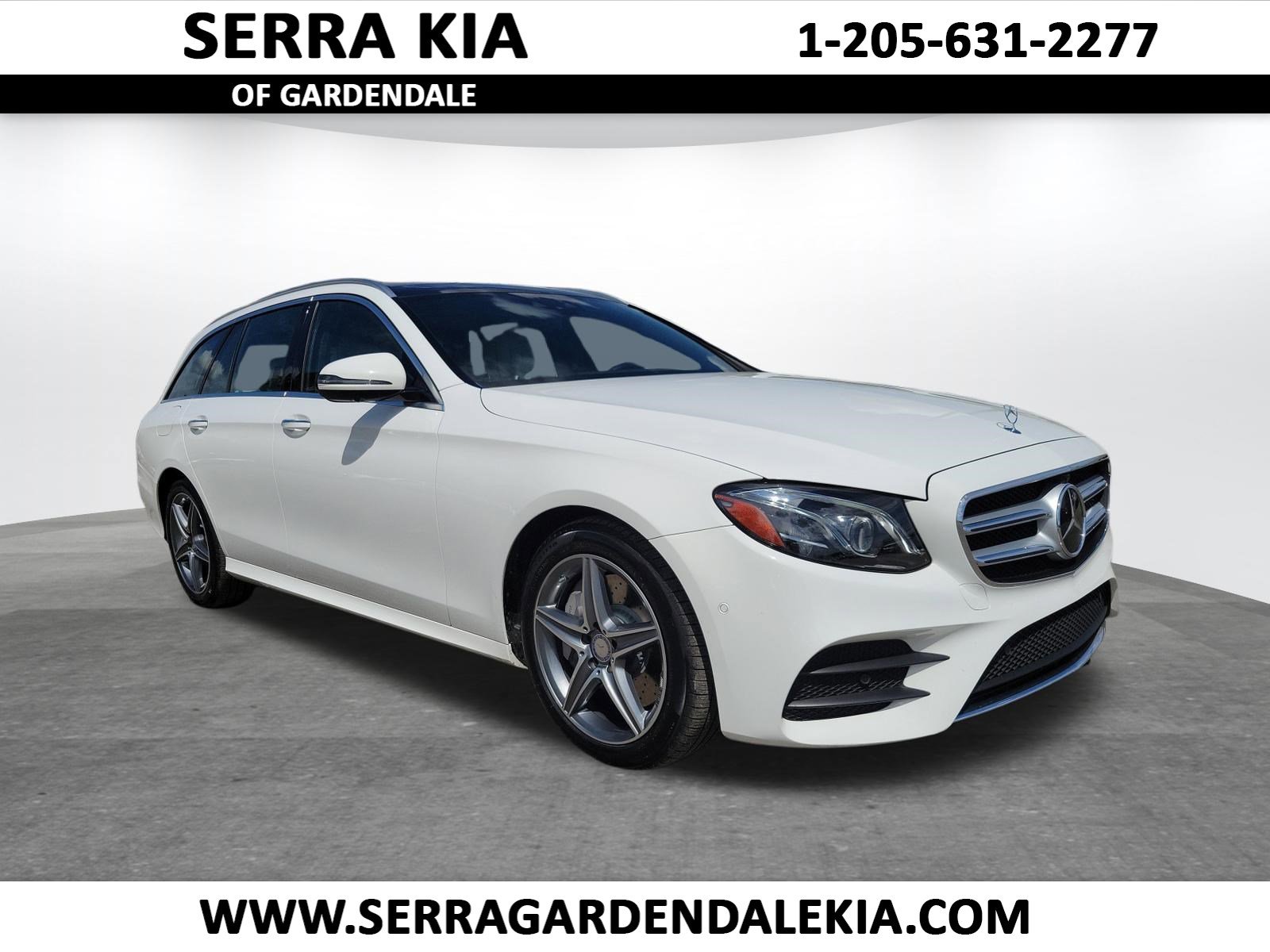 Used 2017 Mercedes-Benz E 400 4MATIC Wagon image 1