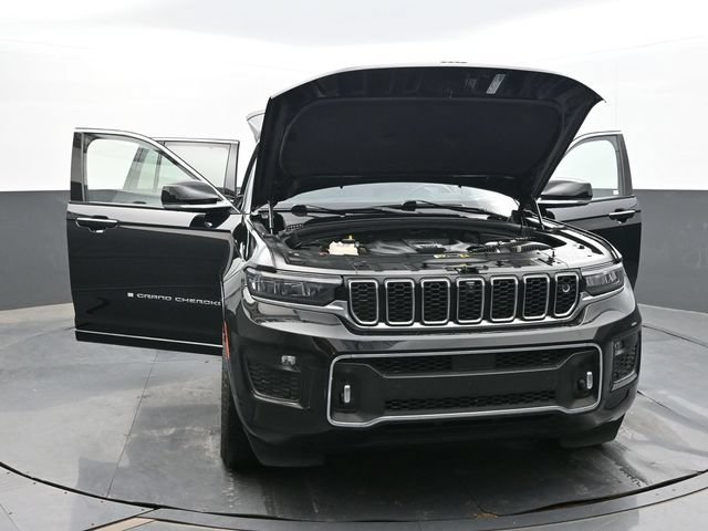 Used 2023 Jeep Grand Cherokee Overland w/ Adv Protech Group III AWD/4WD image 62