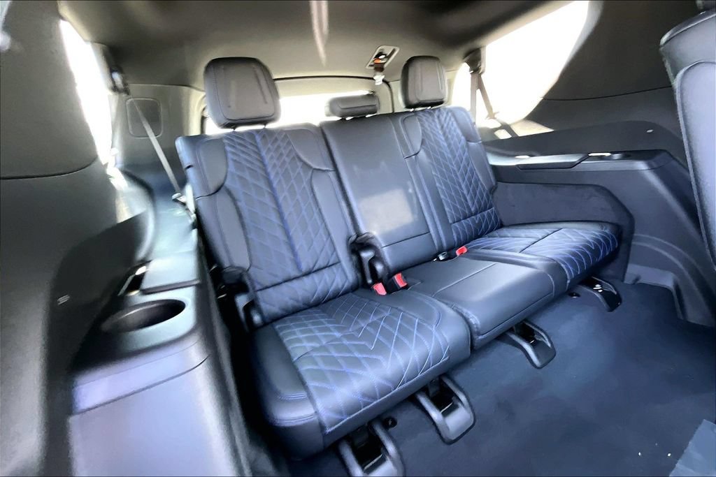 New 2026 Cadillac Escalade IQL Luxury w/ LPO, Floor Liner Package AWD/4WD image 28