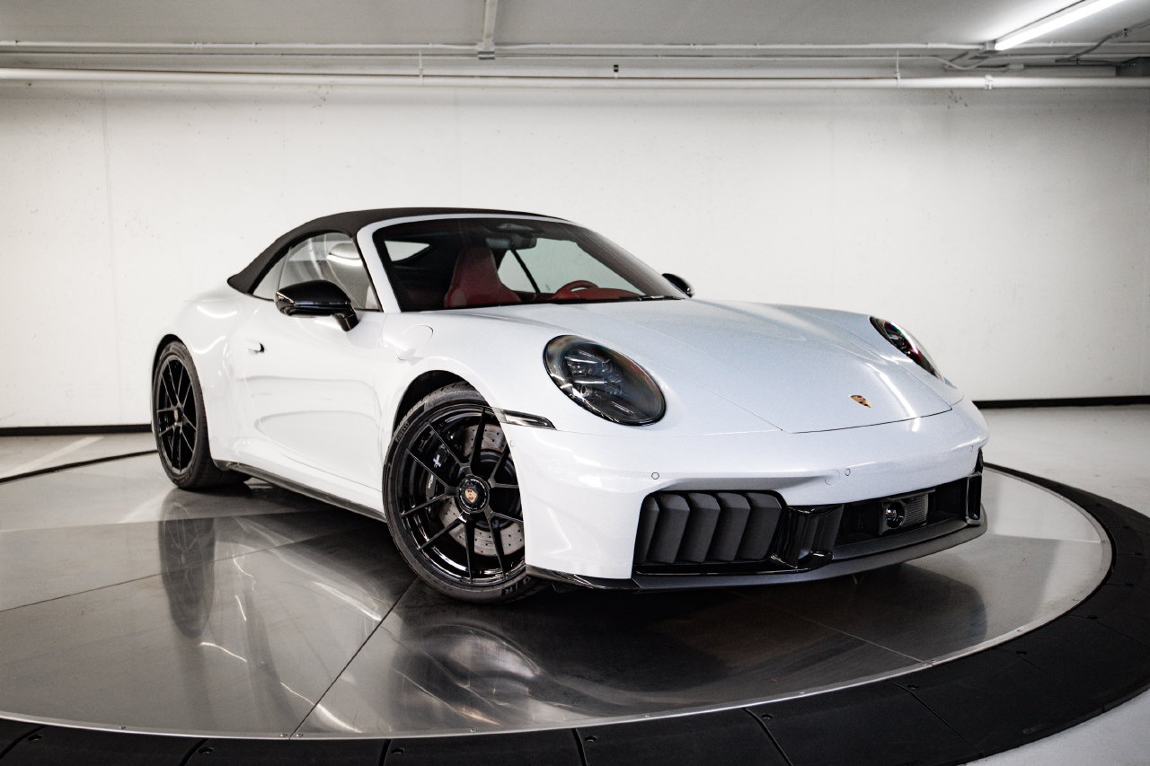 Certified 2026 Porsche 911 Carrera GTS RWD image 9
