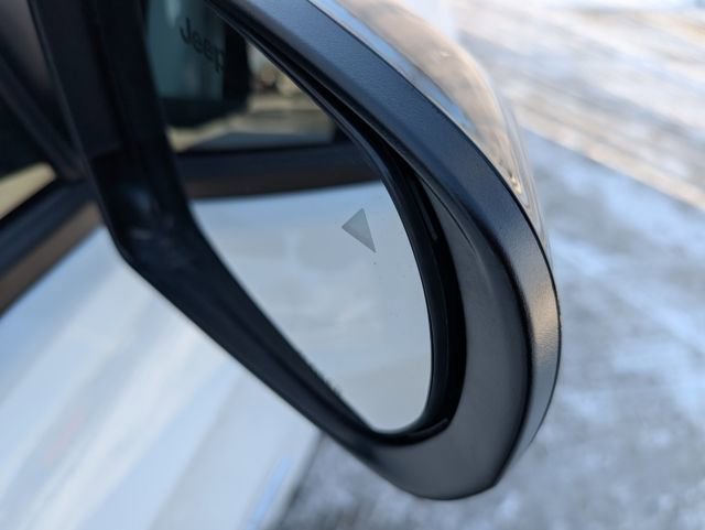 Used 2024 Jeep Compass Limited image 29