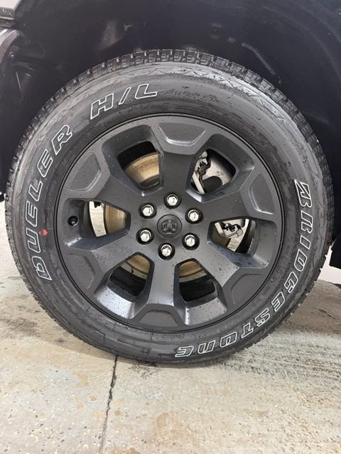 New 2026 RAM 1500 4x4 Crew Cab image 14