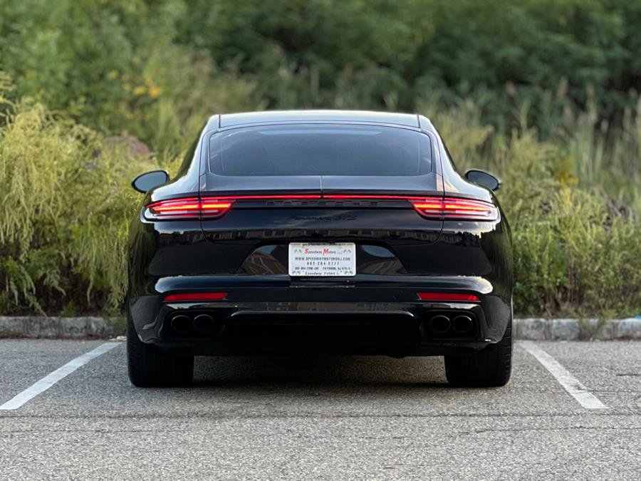 Used 2020 Porsche Panamera GTS image 9