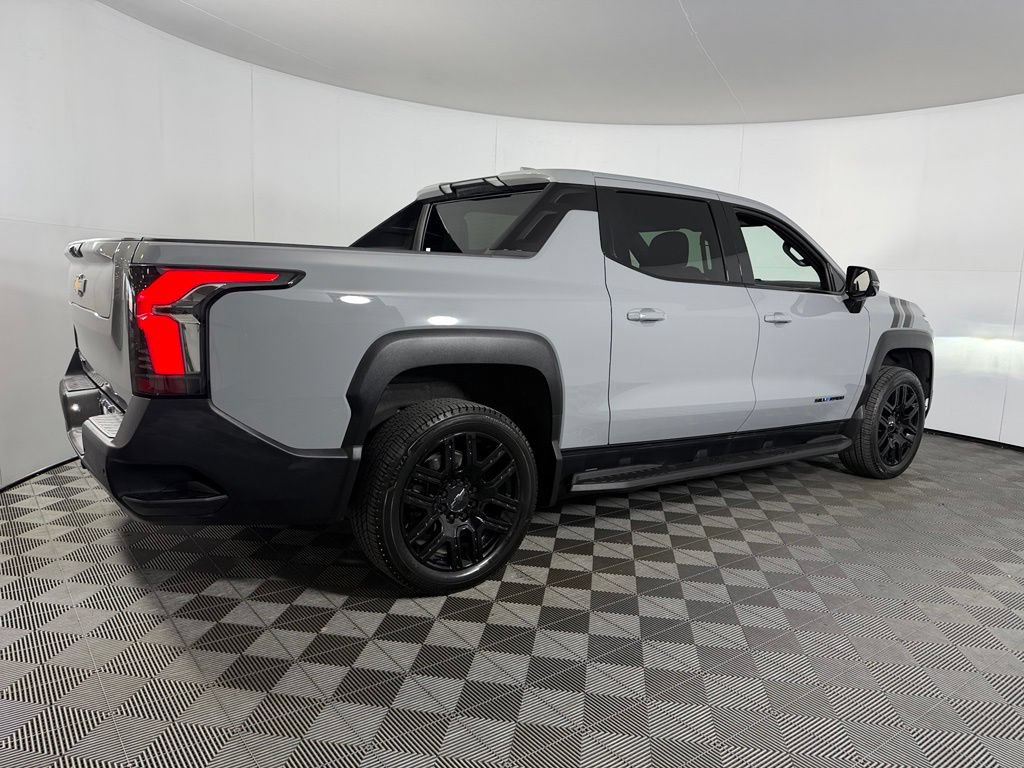 Used 2025 Chevrolet Silverado EV LT w/ LPO, Dark Package Plus AWD/4WD image 8